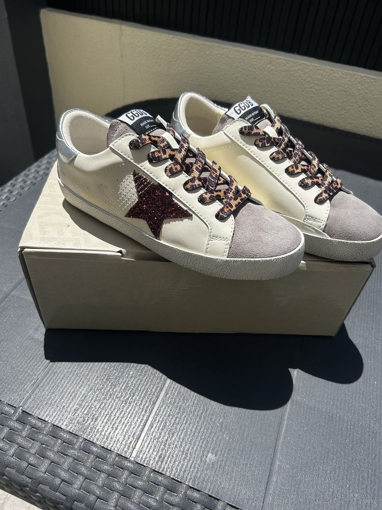 Golden Goose-Super-Star with burgundy glitter star and silver heel tab