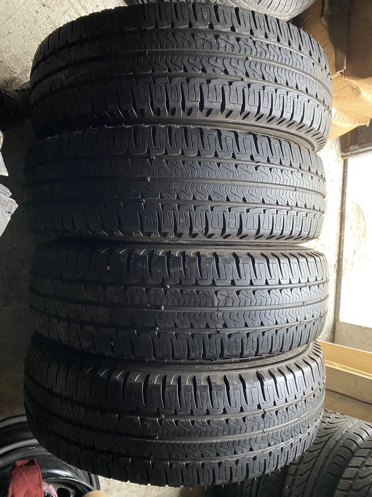 225 75 16 c Michelin