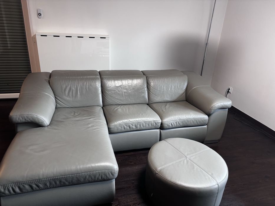 Kanapa Kler, szara, skorzana + pufa