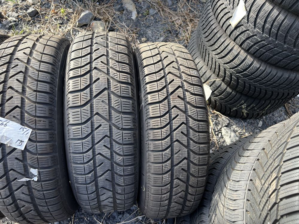 4xopona zimowa PIRELLI w rozmiarze 175/65 R15