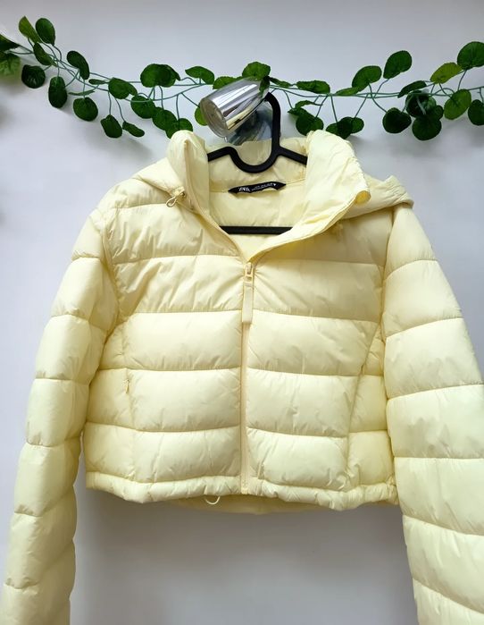 Quispo Amarelo Claro e Curto