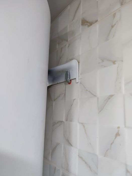 Продам бойлер Аристон.