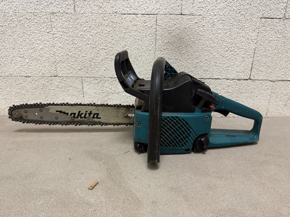 Piła spalinowa Makita DCS 400