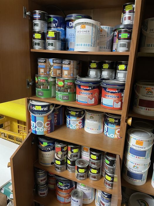 Farby cienne i olejne rozne kolory