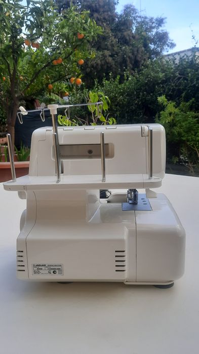 Оверлок Jaguar 880 D