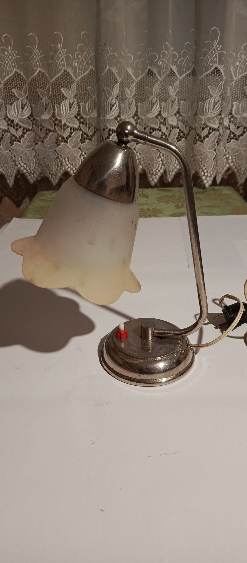 Stara lampka biurkowa