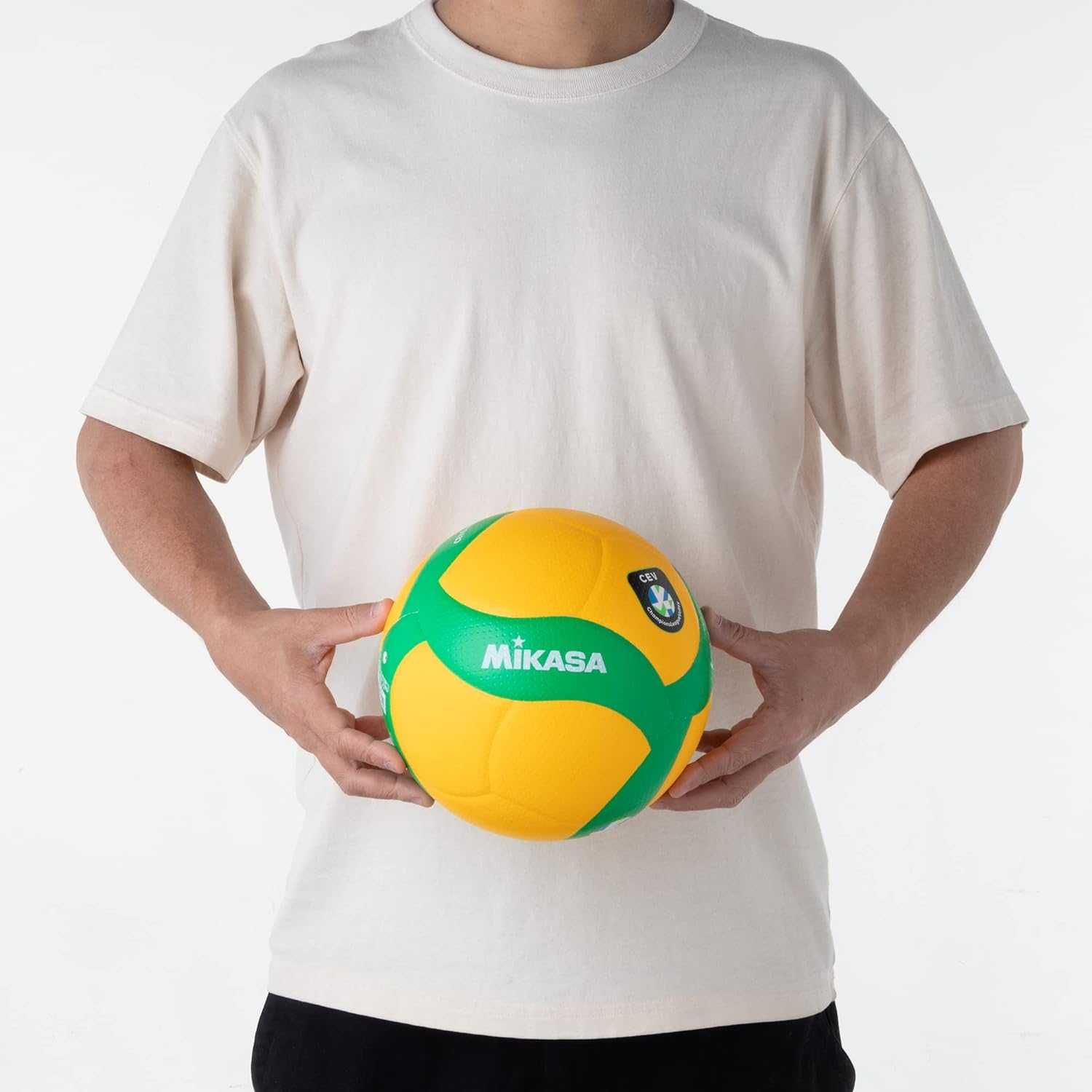 Оригинальный волейбольний м'яч Mikasa V200W-Cev