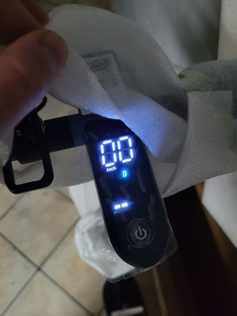 Hulajnoga elektryczna skuter elektryczny elektryczny pojazd rower elec