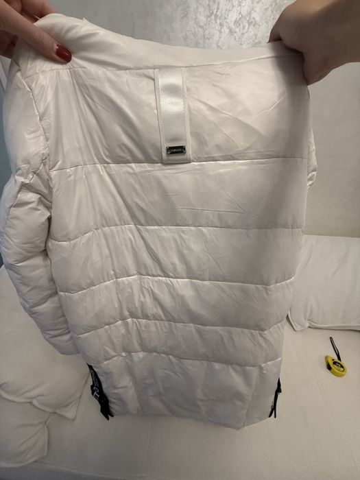 Жіноча зимова куртка