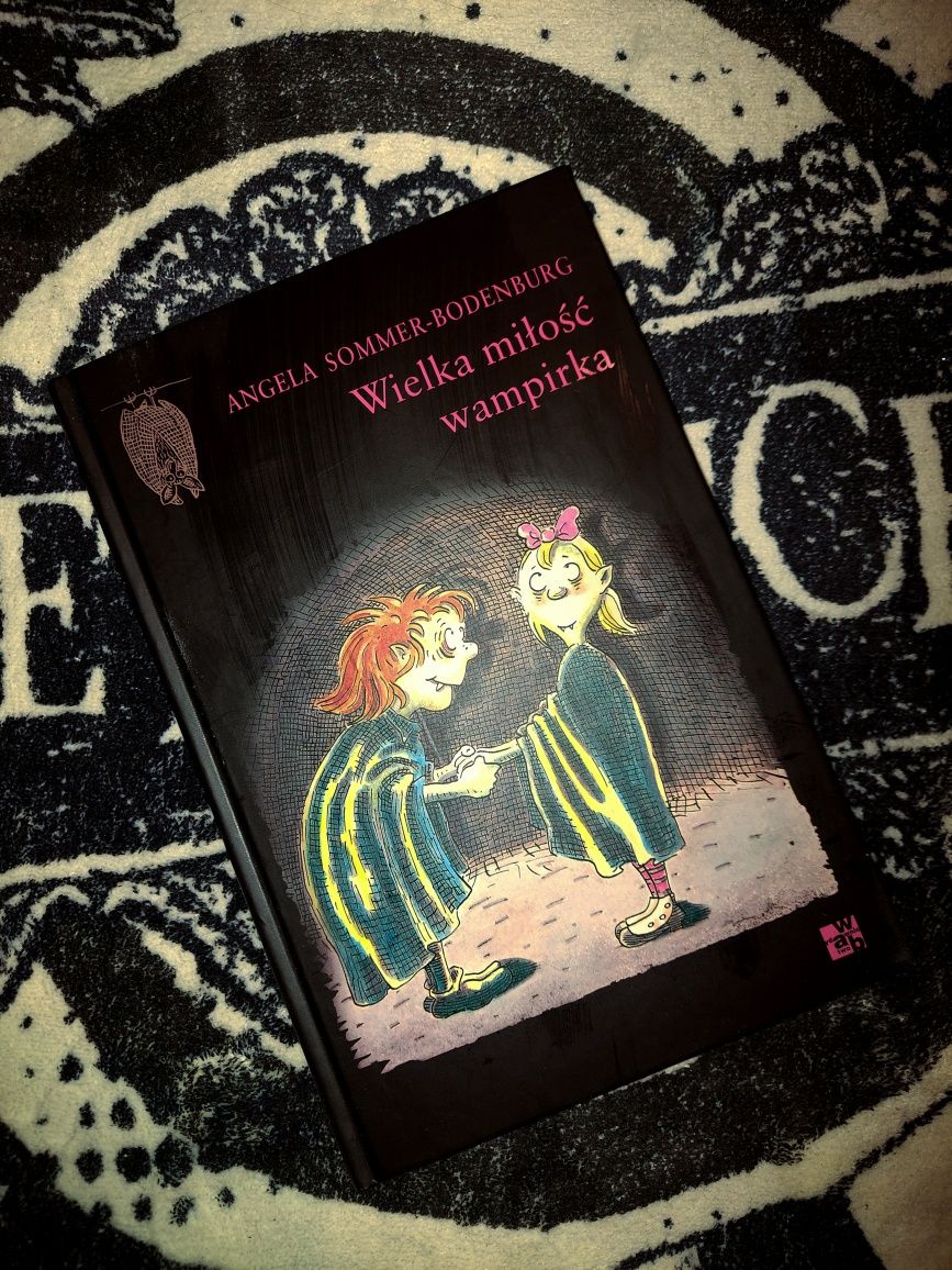 Wielka miłość wampirka | Angela Sommer-Bodenburg  | seria Wampirek