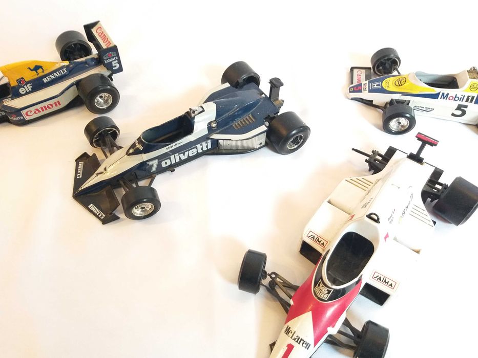 Carrinhos de F1 antigos
