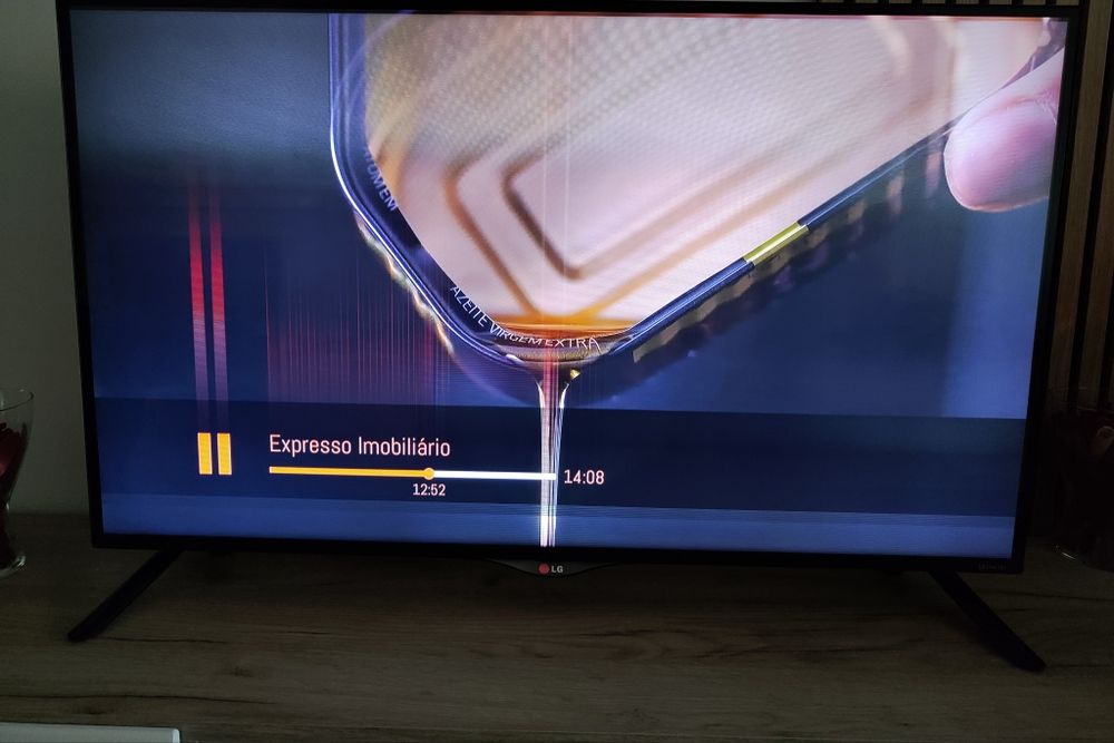 TV LG 42 polegadas Smart TV 4K