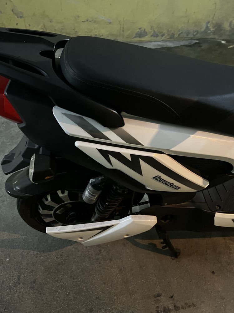 Scooter eletrica seventeen