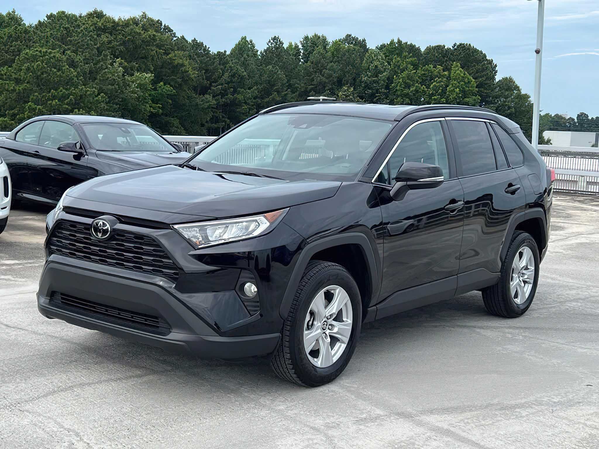 Toyota RAV4 XLE 2021