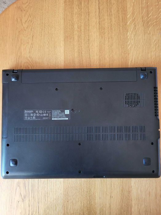 Продам ноутбук Lenovo IdeaPad 100-15IBD 80QQ.