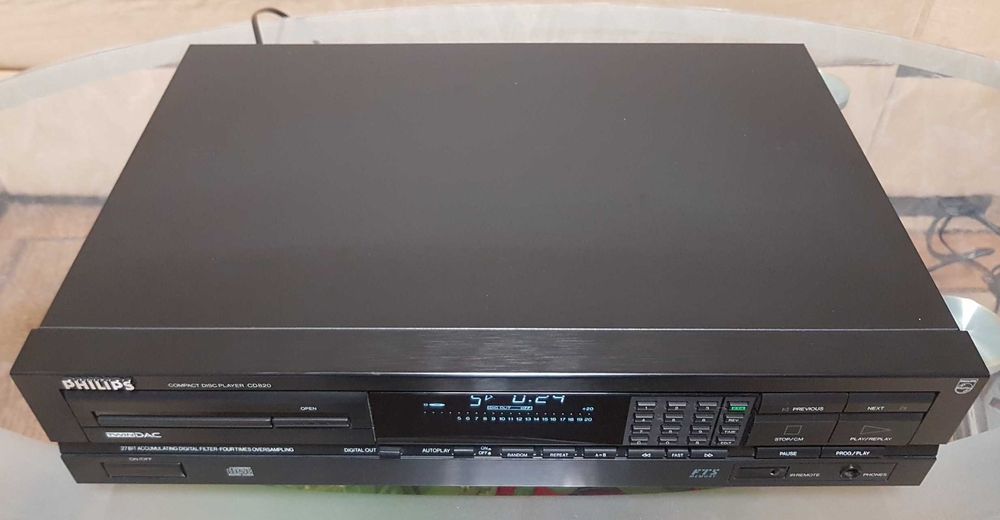Проигрыватель CD Philips CD-820+пульт ДУ made in Belgium