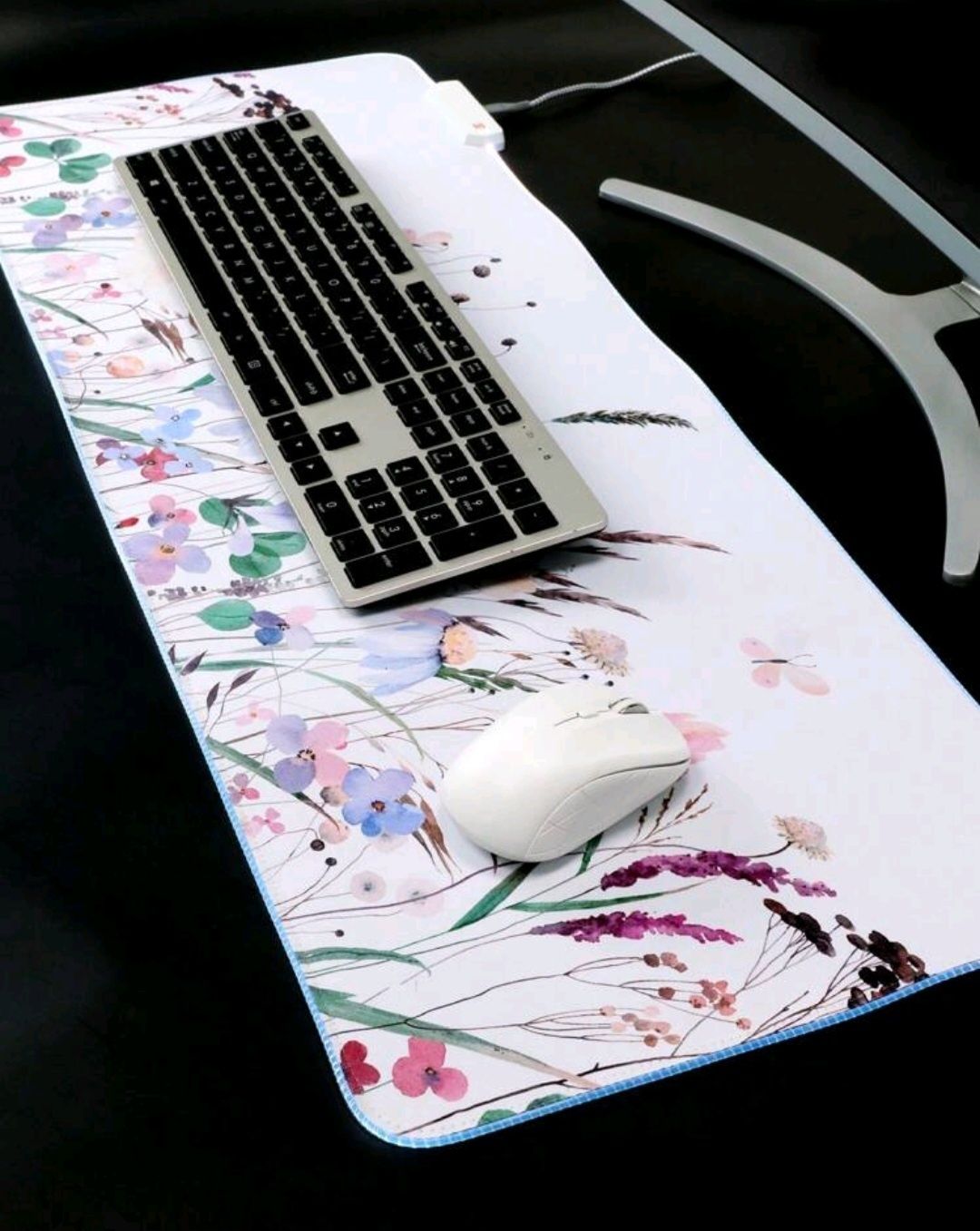 Podkładka GAMINGOWA pod myszkę na biurko w kwiaty LED RGB