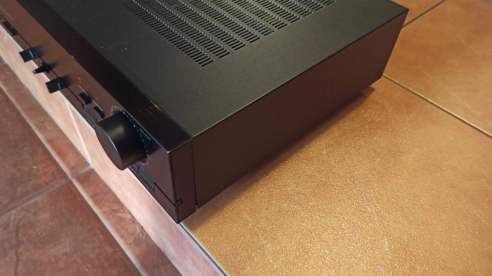 Wzmacniacz Stereo Pioneer A-223 w pełni sprawny i ładny stan wizualny