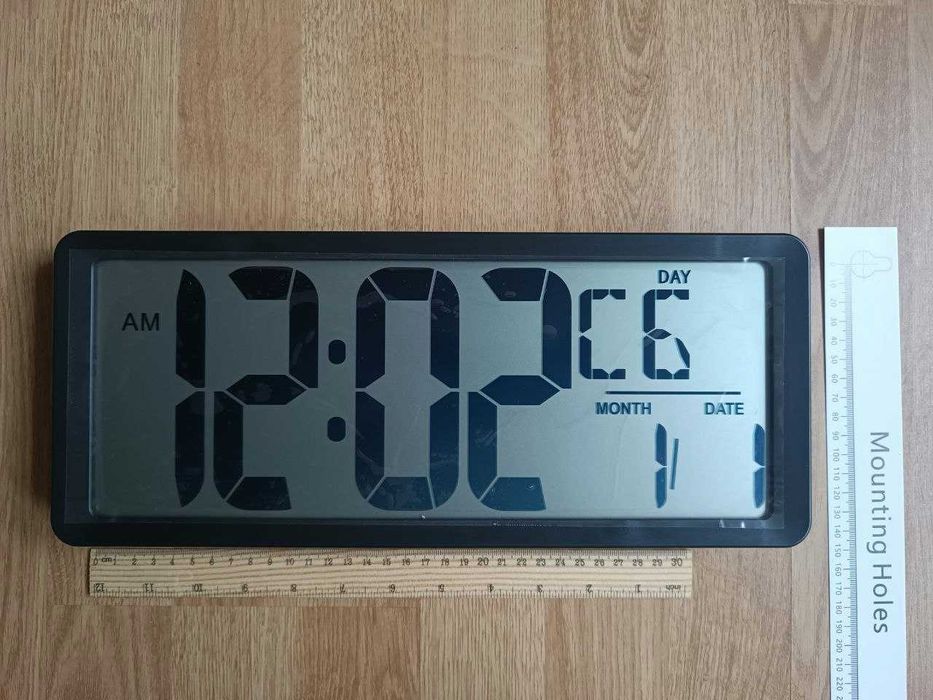 Настінний годинник від батареєк великий 36х15см