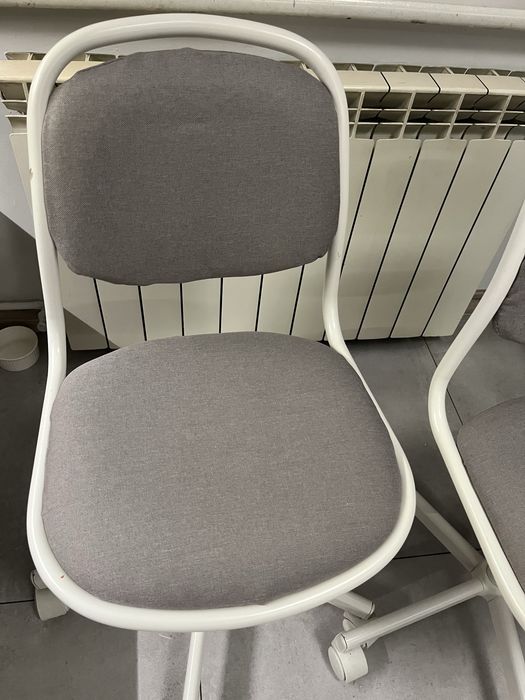 Krzeslo obrotowe ikea szare dwie sztuki dziecko