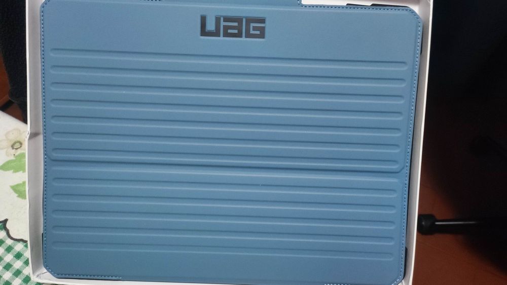 Capa UAG para iPad Air 13 inch M3 2025