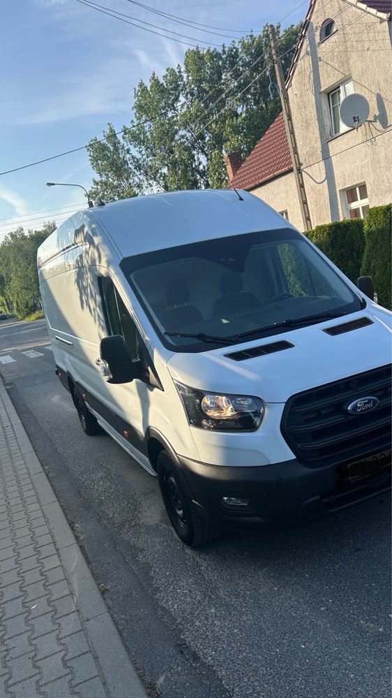 Wynajem Busa Ford Transit