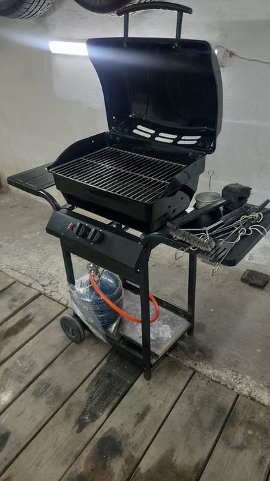 OKAZJA Gril Gazowy + akcesoria + butla