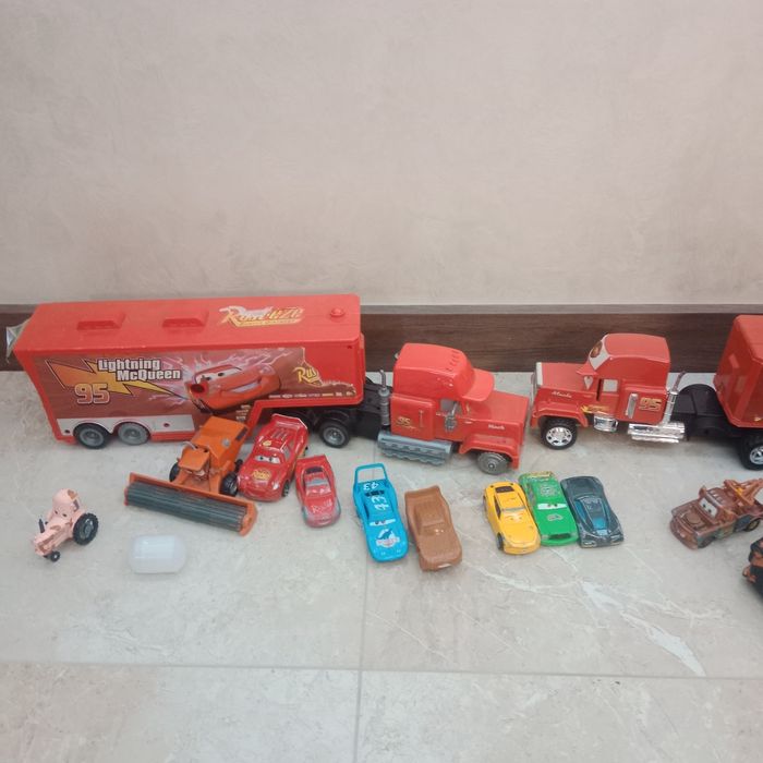 Маквін тачки машинки