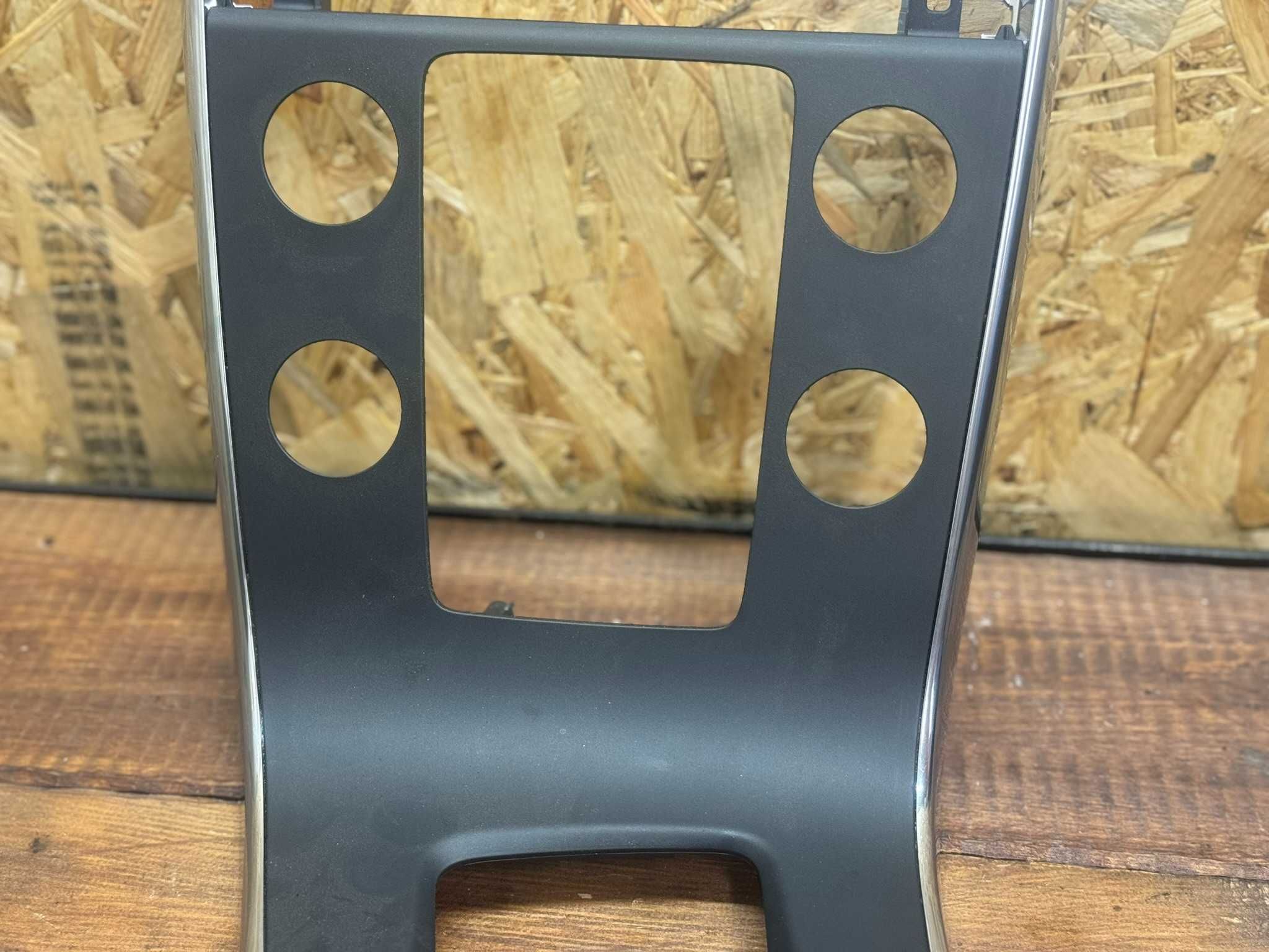 Wodospad panel centralny Volvo V60 I / S60 II