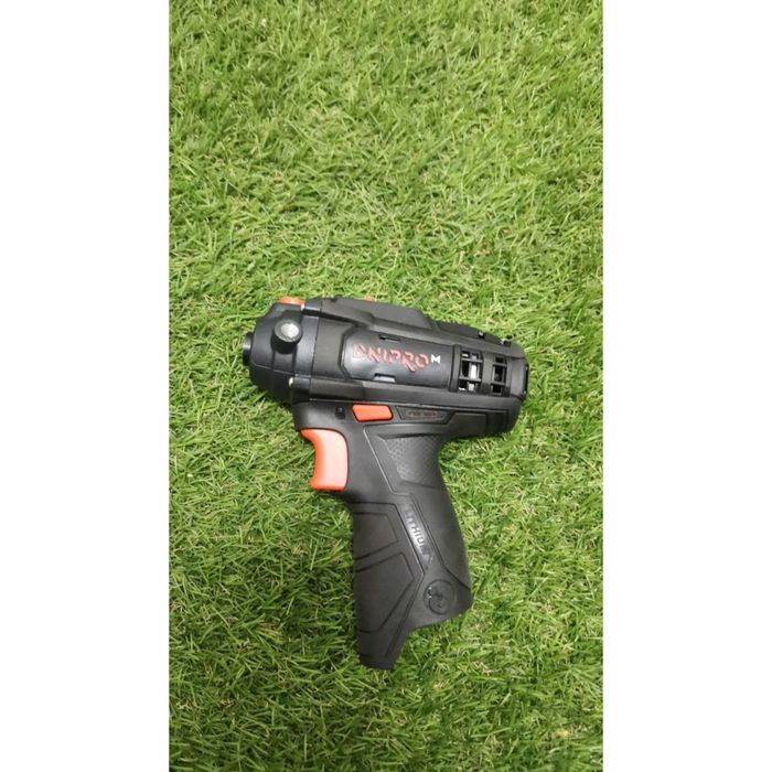 Акумуляторна полірувальна машина Dnipro-M PM-12 (без АКБ та ЗП) Б/УВ