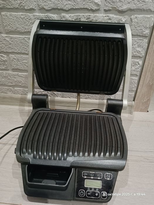 Прижимной гриль Tefal