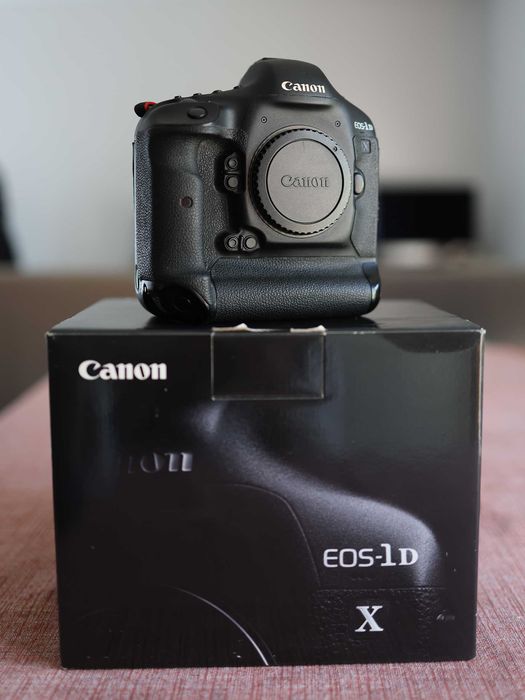 Canon 1dx com carregador e duas baterias