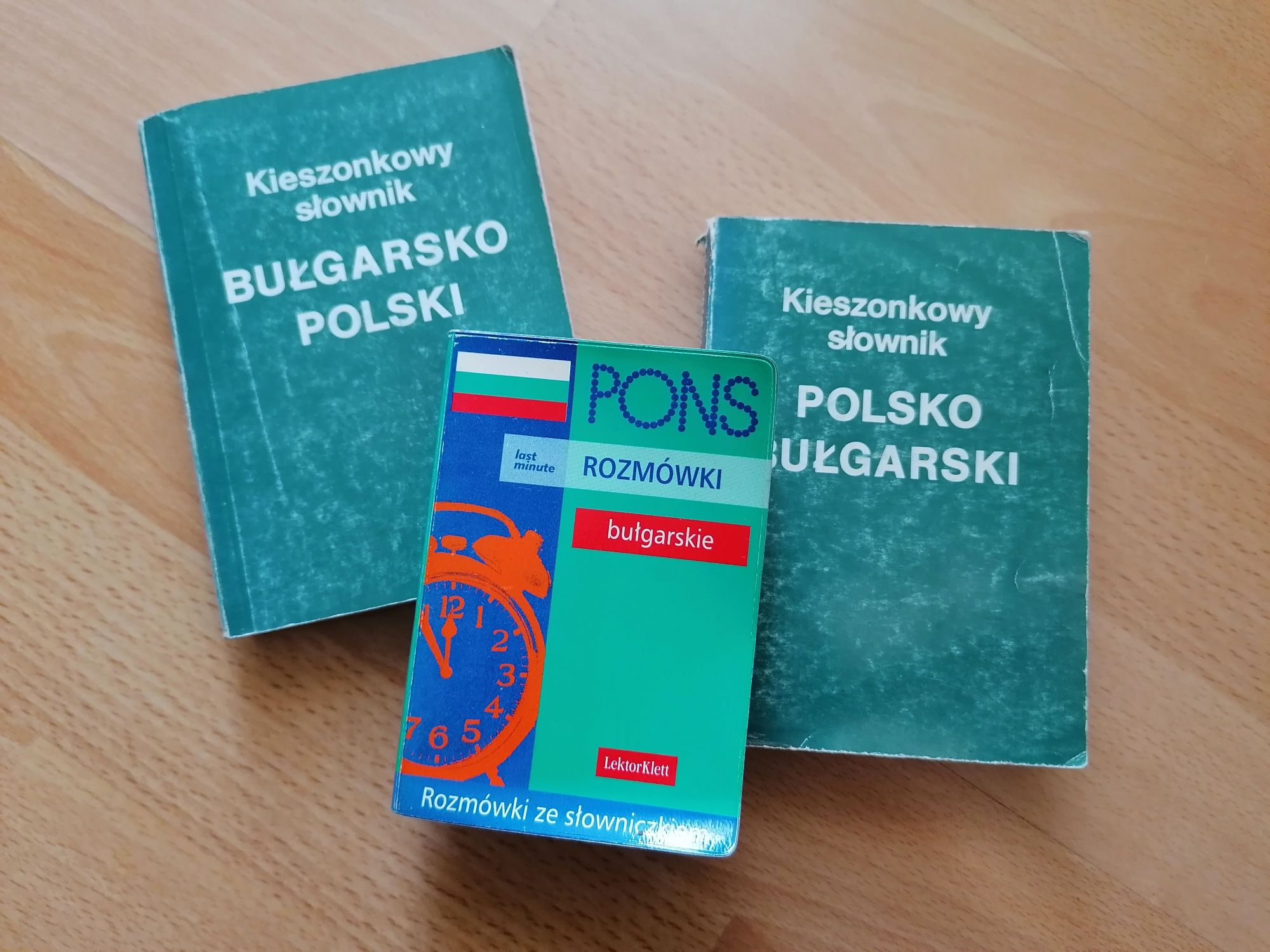 Słownik bułgarsko-polski, polsko-bułgarski i rozmówki bułgarskie
