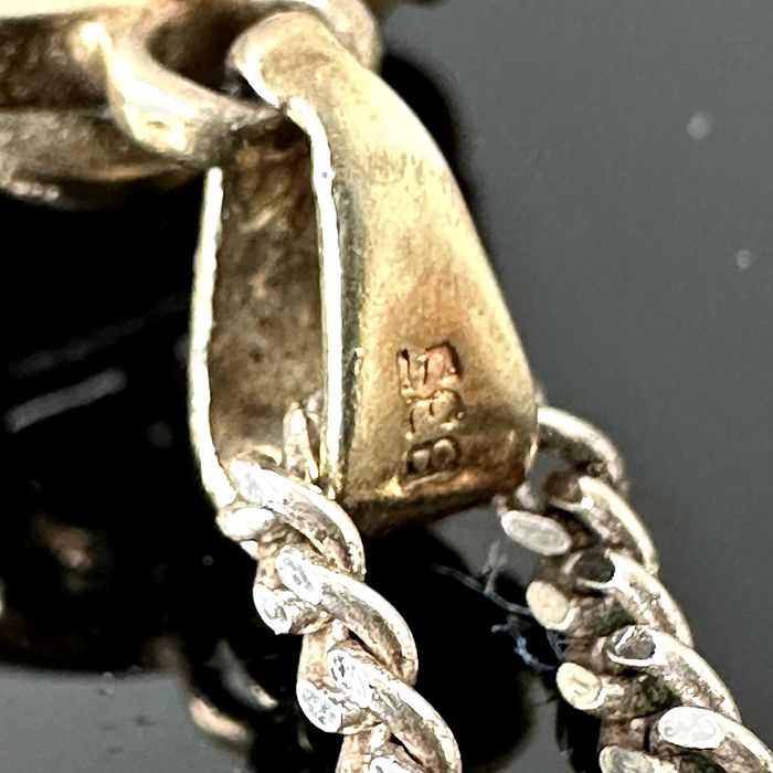 Srebrna przywieszka z Akwamarynem z ok. 1900 roku z srebra próby 835