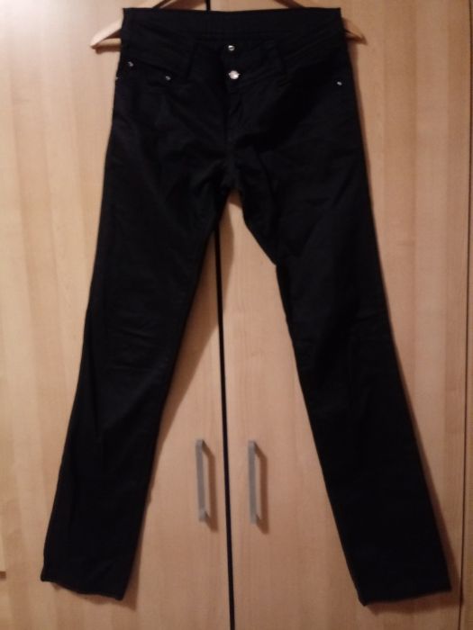 nowe spodnie Goodies czarne jeansy proste nogawki XS S