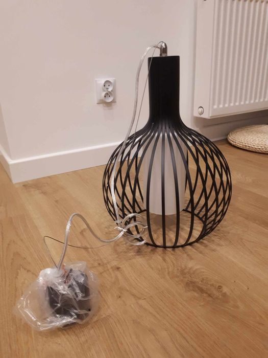 Zyrandol lampa wiszaca nowa