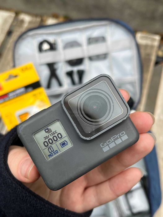 Екшн-камера GoPro Hero 5 зі штативом