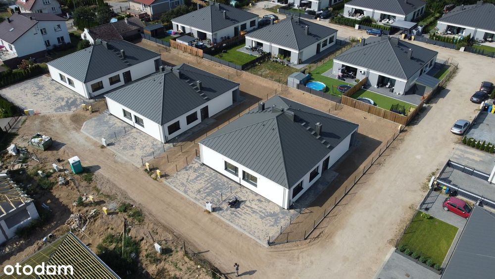 Ostatnie cztery domy w zabudowie bliźniaczej, ul. Żurawia, Szczecinek