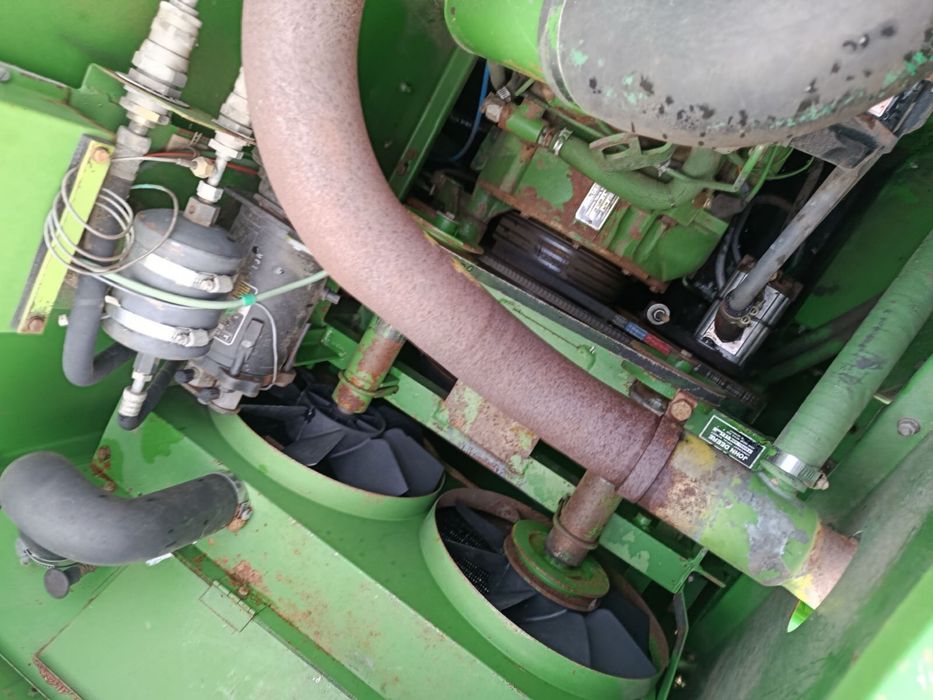 Зернозбиральний комбайн John Deere 1075 Гідро-4