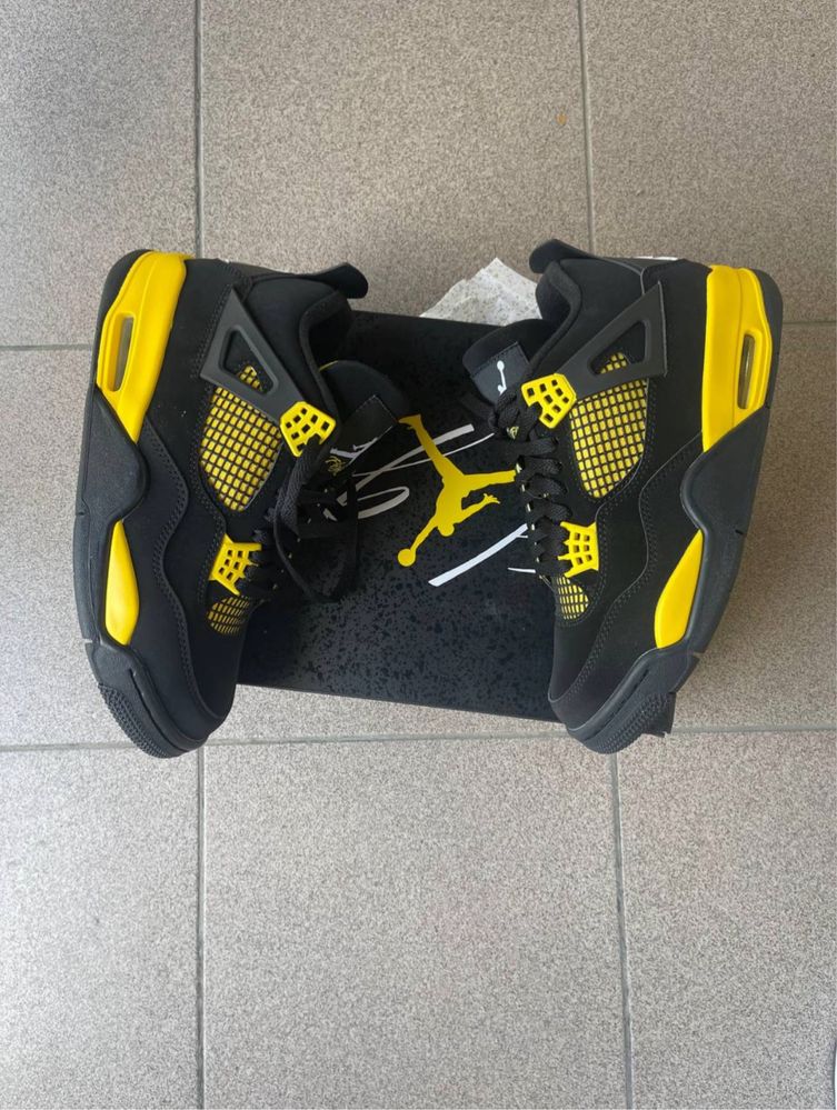 Jordan 4 yellow thunder