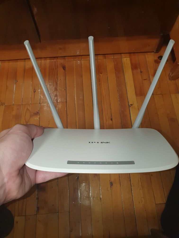 Продам роутер маршрутизатор tp-link  TL-WR845N