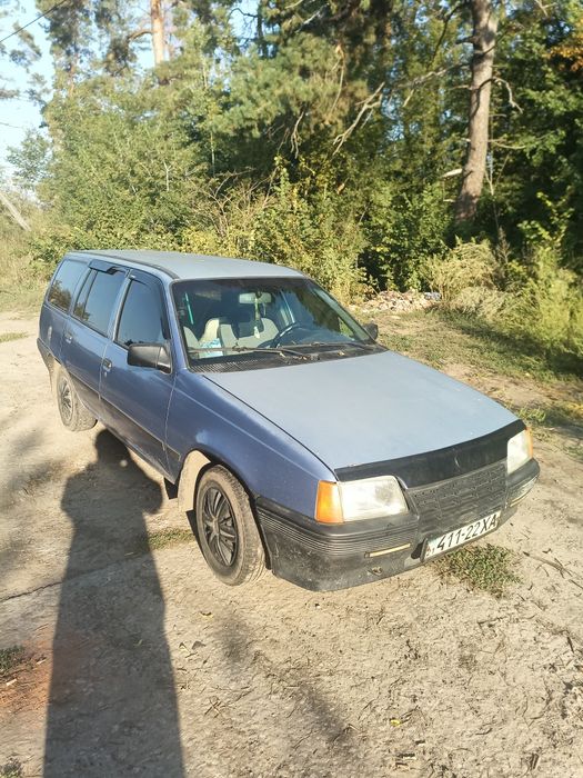 Opel Kadett 1986 1.6 газ