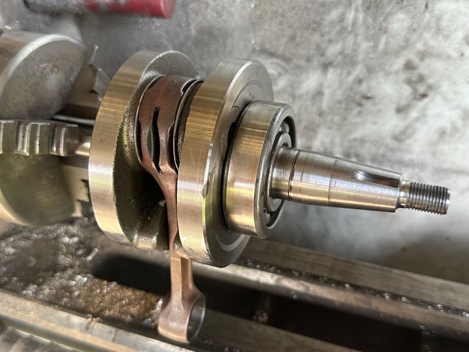 Regeneracja wałów 2t 4t wymiana korbowodów centrowanie