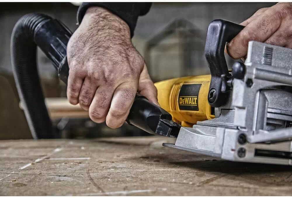 DeWALT DW682K Фрезер ламельний мережевий 220v\гарантiя