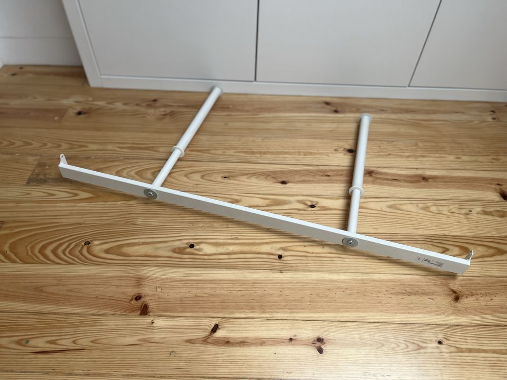 Varão extensível e frontal IKEA aço branco para roupeiro 100 cm