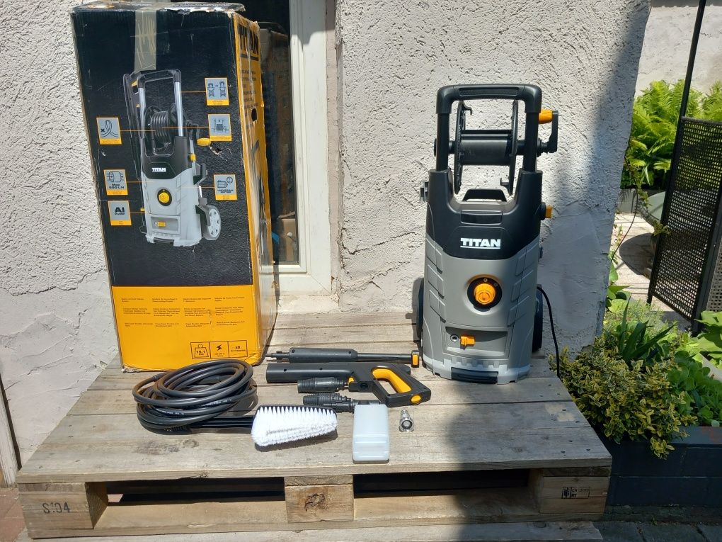 Myjka Ciśnieniowa Titan 2200W 150 BAR TTB2200PRW
