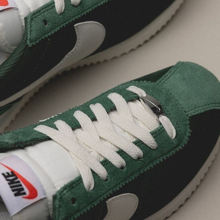 Жіночі кросівки Nike Cortez 40р