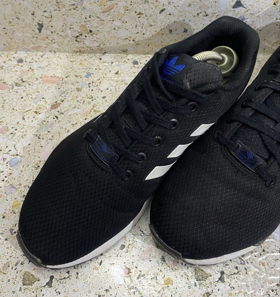 Adidas Torsion black