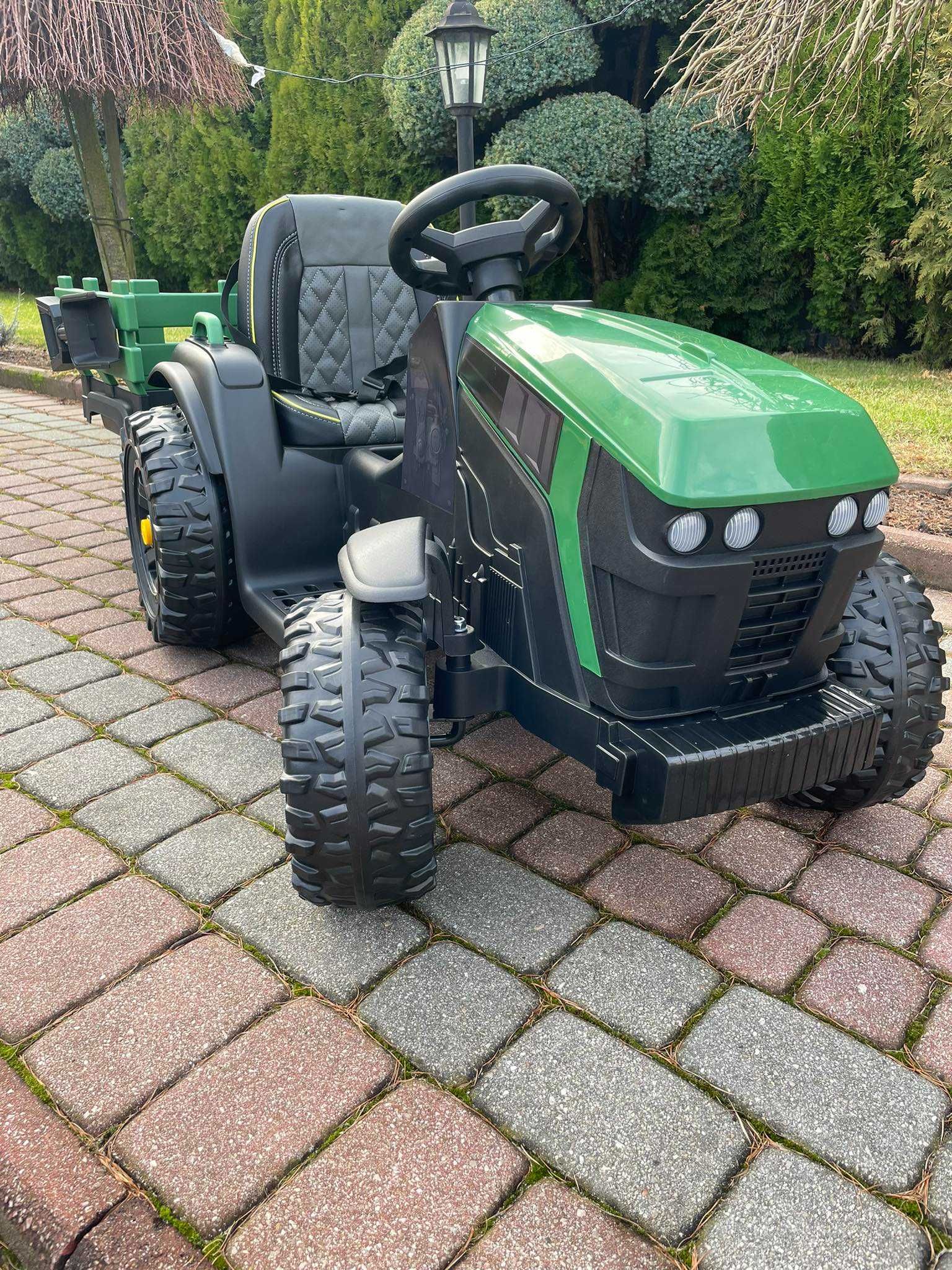 NOWY Duży Traktor na akumulator z Przyczepką Pilot samochód dla dzieci