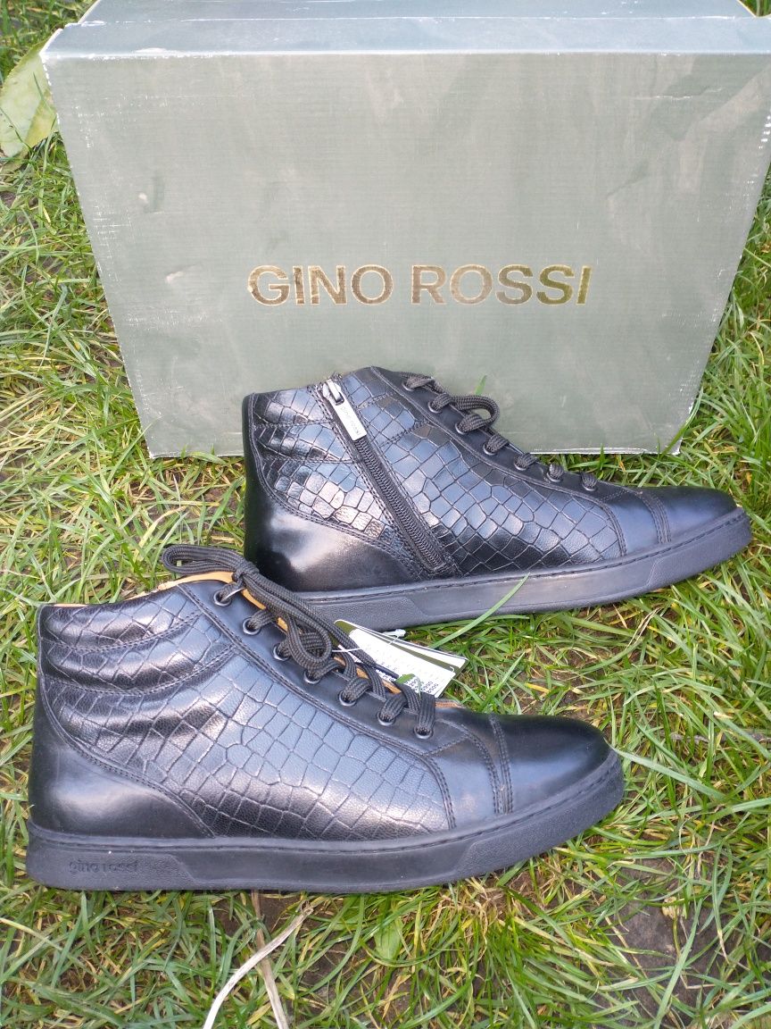 Продам взуття Італия 2000